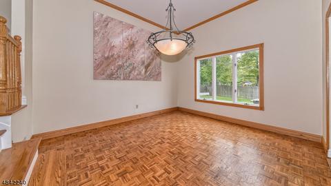 4 Vernon Ct, Wayne, NJ 07470 photo 8