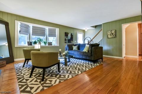 492 Pines Lake Dr, Wayne, NJ 07470 photo 3