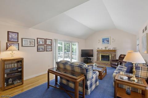 45 Devonshire Ln, Mendham, NJ 07945 photo 8