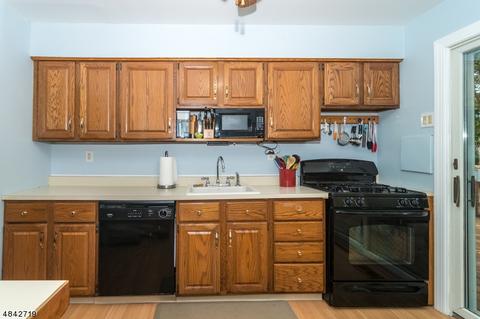 27 Downstream Dr, Mount Olive Twp., NJ 07836 photo 7