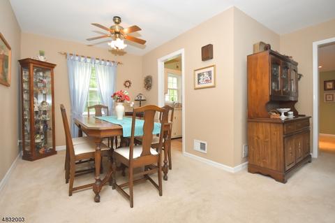 40 Hillside Ter, Wayne, NJ 07470 photo 3