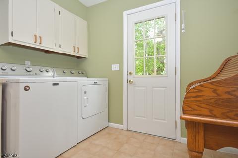 40 Hillside Ter, Wayne, NJ 07470 photo 10