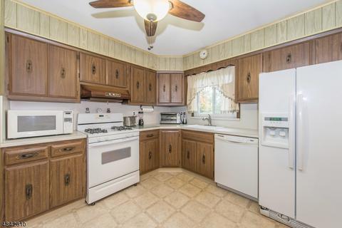 51 Seminole Ave, Wayne, NJ 07470 photo 6