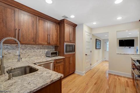 31 W End Ave, Summit, NJ 07901 photo 8