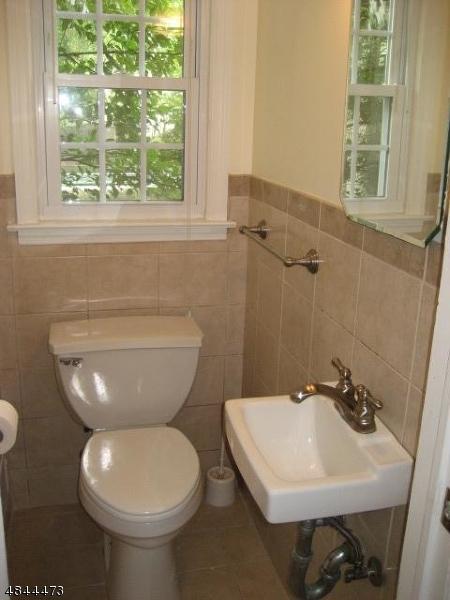 164 Willow Ave Ext, North Plainfield, NJ 07063 photo 8