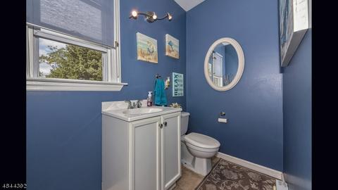 237 Garside Ave, Wayne, NJ 07470 photo 12