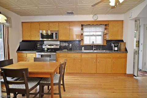 501 E Prospect St, Hackettstown, NJ 07840 photo 4