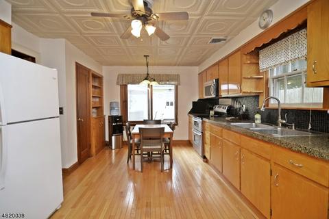 501 E Prospect St, Hackettstown, NJ 07840 photo 3