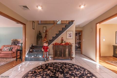 19 Torbet Dr, Wayne, NJ 07470 photo 17