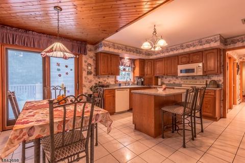 19 Torbet Dr, Wayne, NJ 07470 photo 6
