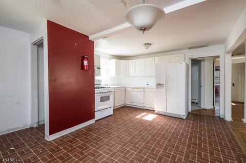 151 E Madison Ave, Dumont, NJ 07628 photo 11