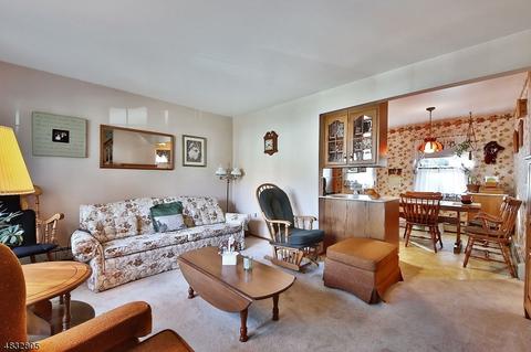 13 Alexander Ave, Wanaque Boro, NJ 07420 photo 4