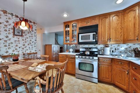 13 Alexander Ave, Wanaque Boro, NJ 07420 photo 6