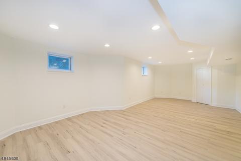 6 Cedar Ave, Montclair, NJ 07042 photo 25