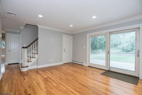 21 Almroth Dr, Wayne, NJ 07470 photo 11