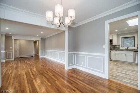 21 Almroth Dr, Wayne, NJ 07470 photo 5
