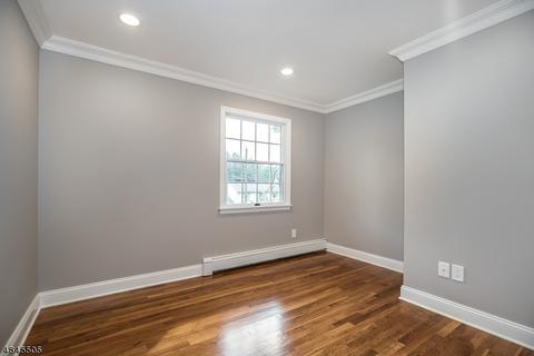 21 Almroth Dr, Wayne, NJ 07470 photo 12