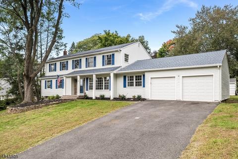21 Almroth Dr, Wayne, NJ 07470 photo 1