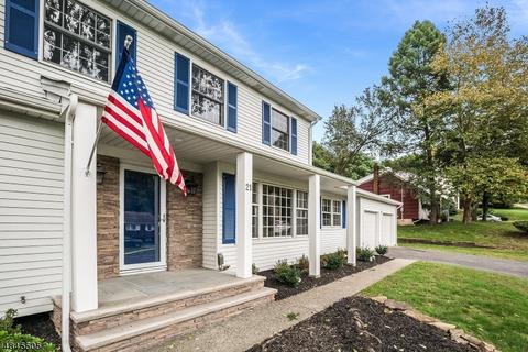 21 Almroth Dr, Wayne, NJ 07470 photo 3