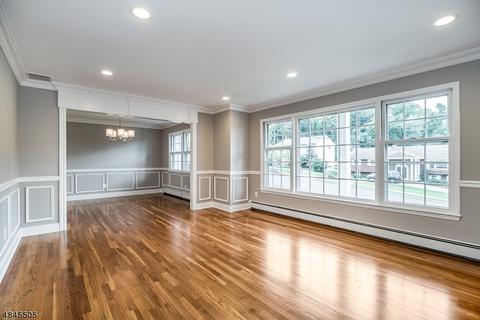 21 Almroth Dr, Wayne, NJ 07470 photo 4
