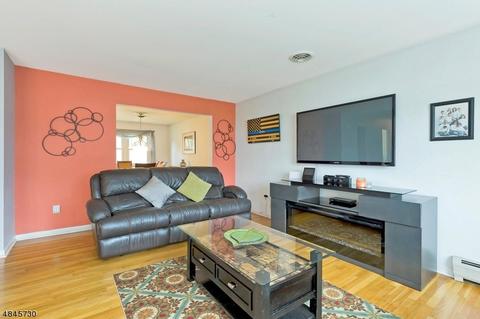 2587 Lori Ct, Union, NJ 07083 photo 4