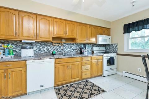 2587 Lori Ct, Union, NJ 07083 photo 9