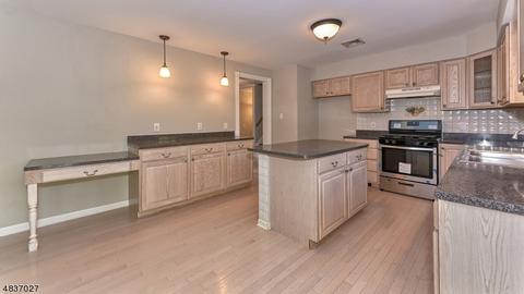 673 Berdan Ave, Wayne, NJ 07470 photo 8