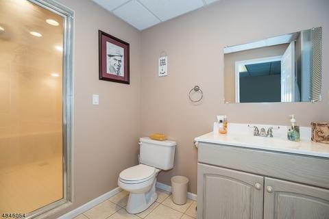 22 Danielle Dr, Wayne, NJ 07470 photo 24