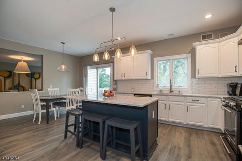 22 Danielle Dr, Wayne, NJ 07470 photo 14