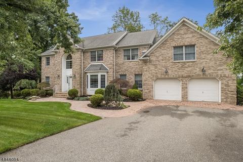 22 Danielle Dr, Wayne, NJ 07470 photo 1