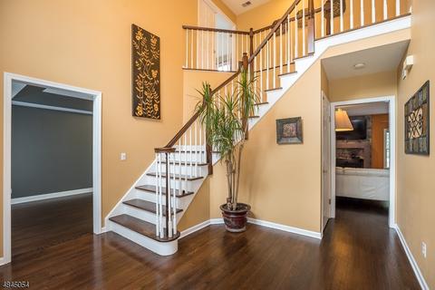 22 Danielle Dr, Wayne, NJ 07470 photo 8