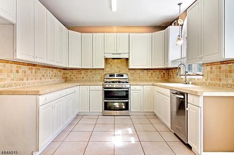 11 Stapleton Ct, Bridgewater, NJ 08807 photo 16