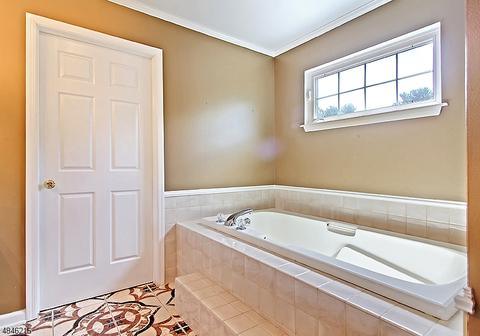 11 Stapleton Ct, Bridgewater, NJ 08807 photo 22
