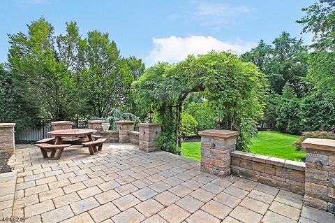 11 Stapleton Ct, Bridgewater, NJ 08807 photo 4