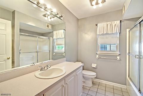11 Stapleton Ct, Bridgewater, NJ 08807 photo 24