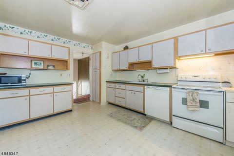 34 Marlo Rd, Wayne, NJ 07470 photo 8