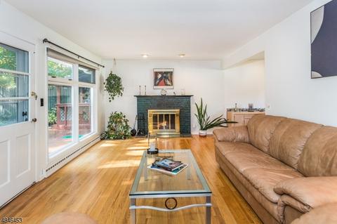 14 Linden Ln, Wayne, NJ 07470 photo 3