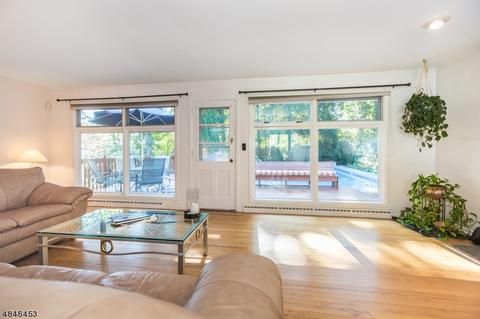 14 Linden Ln, Wayne, NJ 07470 photo 5
