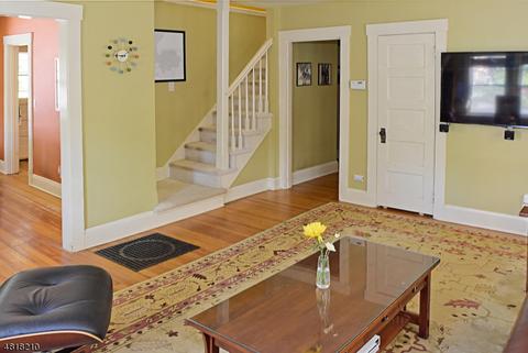 573 Plainfield Ave, Berkeley Heights, NJ 07922 photo 3