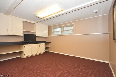 27 Andover Dr, Wayne, NJ 07470 photo 17
