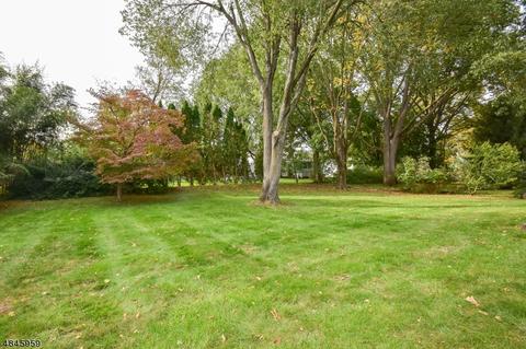 27 Andover Dr, Wayne, NJ 07470 photo 23