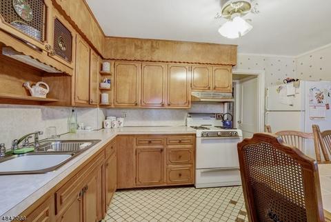 115 Grant St, Dover, NJ 07801 photo 6
