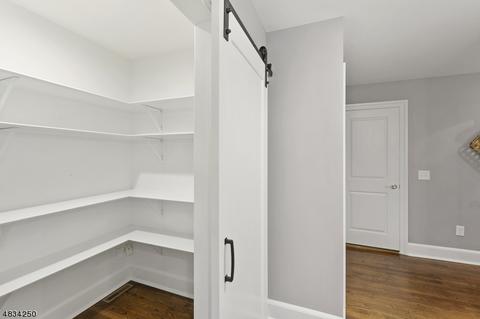 10 Larson Ln, Warren, NJ 07059 photo 4