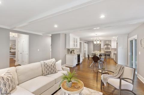 10 Larson Ln, Warren, NJ 07059 photo 9