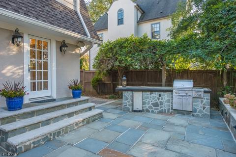 152 Christopher St, Montclair, NJ 07042 photo 22