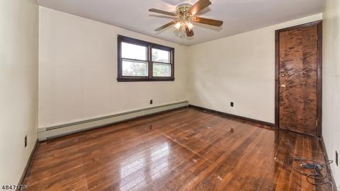 16 Chandler Dr, Wayne, NJ 07470 photo 10