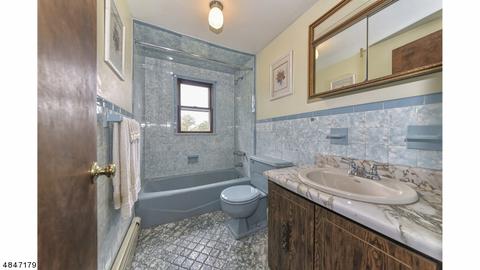 16 Chandler Dr, Wayne, NJ 07470 photo 13