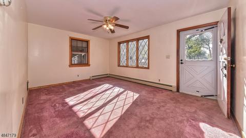 16 Chandler Dr, Wayne, NJ 07470 photo 3