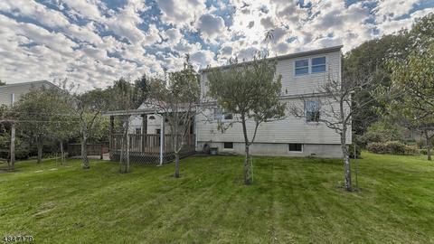 16 Chandler Dr, Wayne, NJ 07470 photo 20
