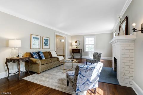 46 Elm St, Millburn, NJ 07041 photo 4